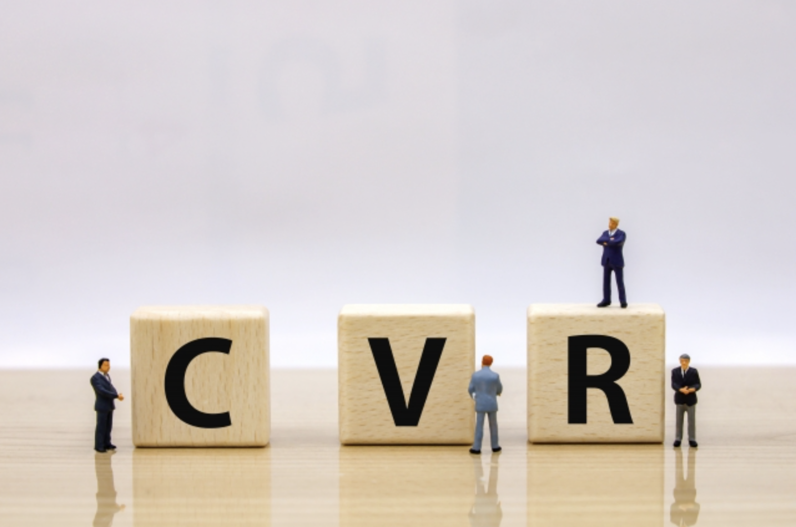 CVR（コンバージョン率）の平均値はどれくらい？業界別の目安と、成果につなげる考え方を整理