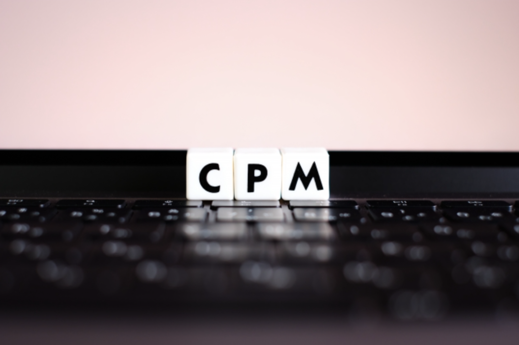CPMとは？計算式・CPCとの違い・メリット・デメリットと広告効果を最大化する方法を解説