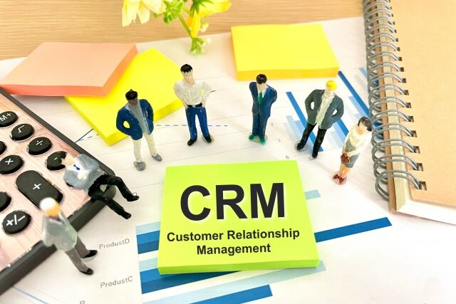 CRMとは？目的・機能・導入メリットまでをわかりやすく解説